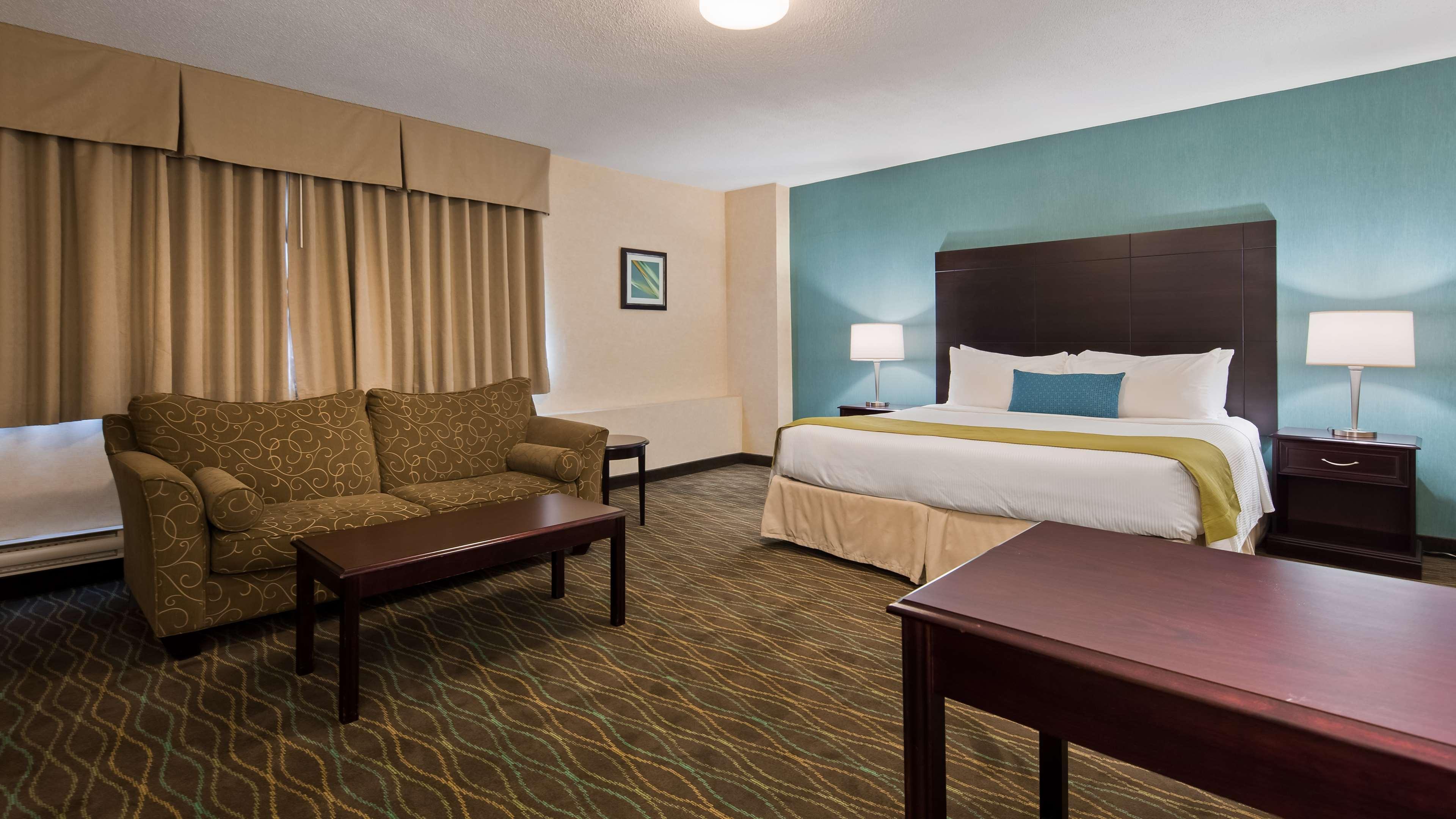 Best Western Plus Durham Hotel & Conference Centre オシャワ エクステリア 写真
