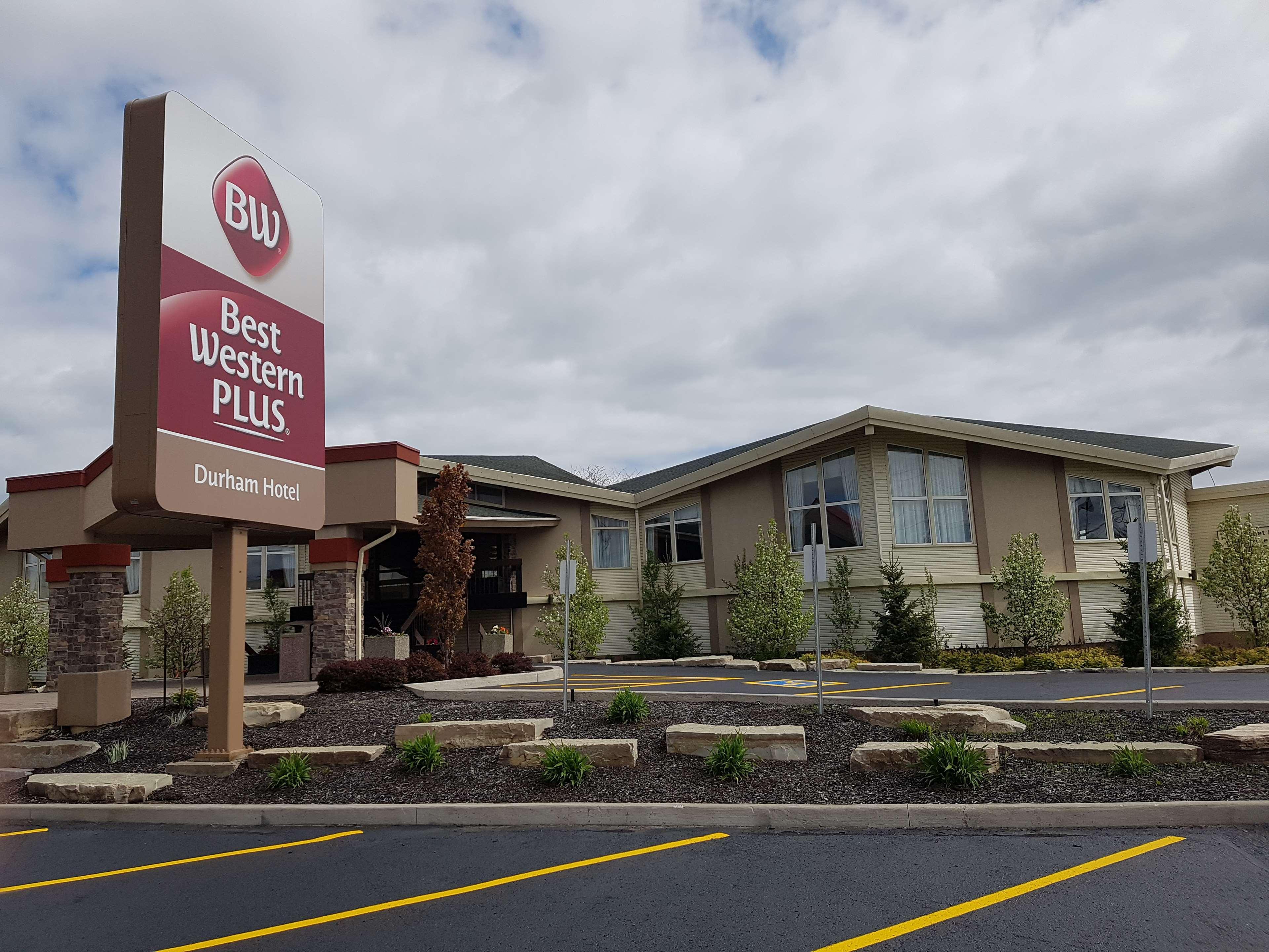 Best Western Plus Durham Hotel & Conference Centre オシャワ エクステリア 写真