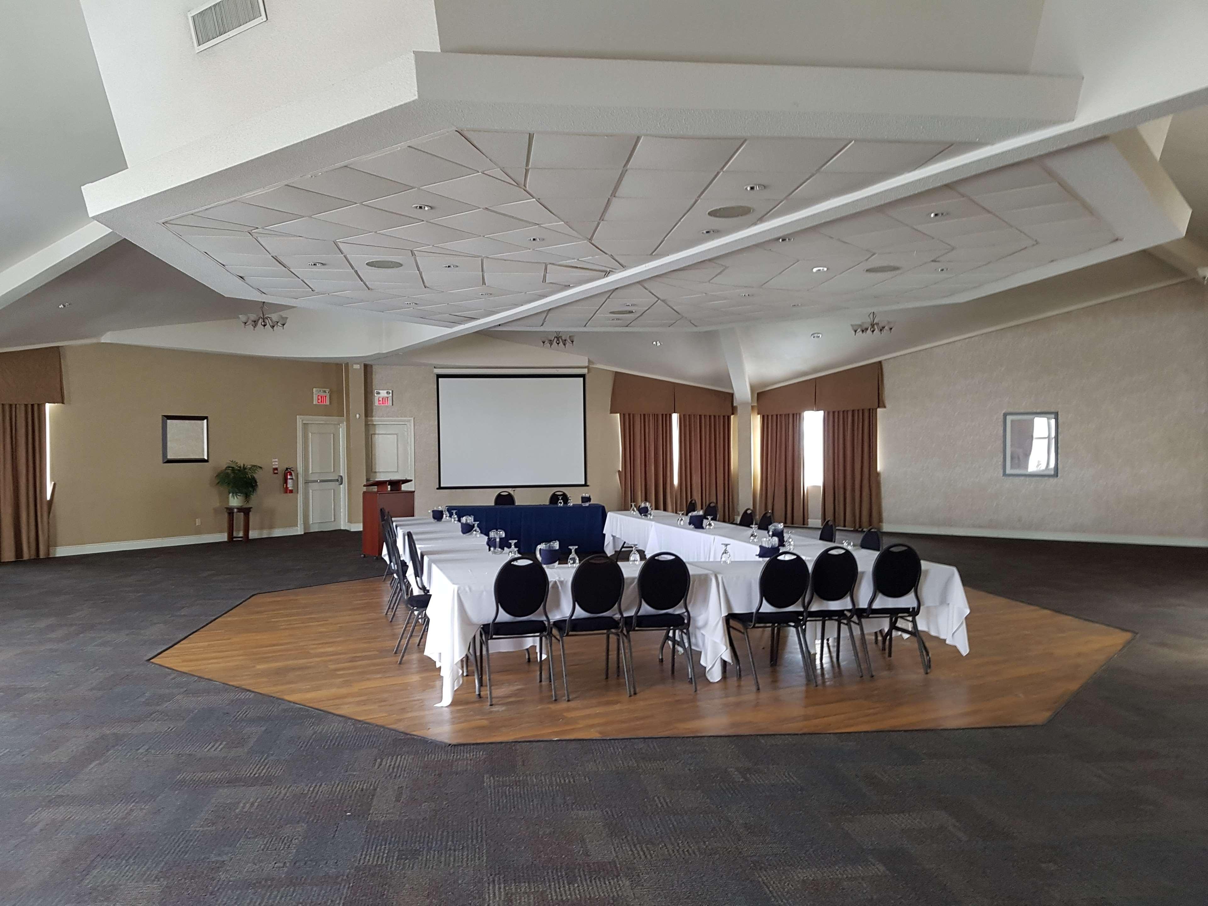 Best Western Plus Durham Hotel & Conference Centre オシャワ エクステリア 写真