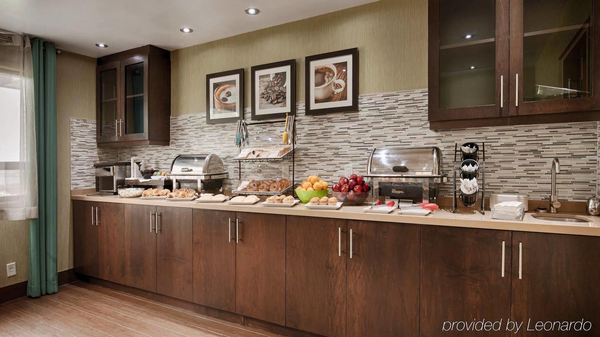 Best Western Plus Durham Hotel & Conference Centre オシャワ エクステリア 写真