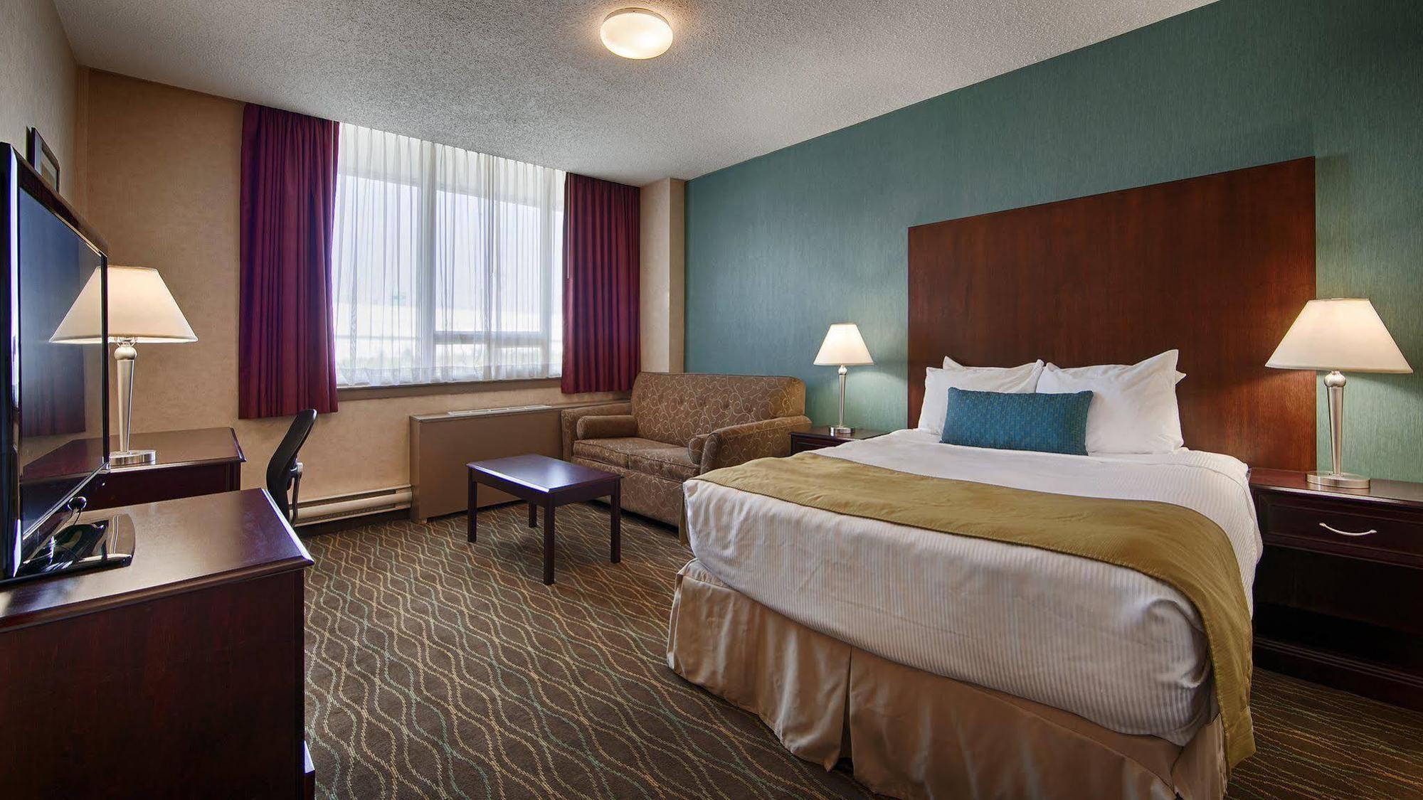 Best Western Plus Durham Hotel & Conference Centre オシャワ エクステリア 写真
