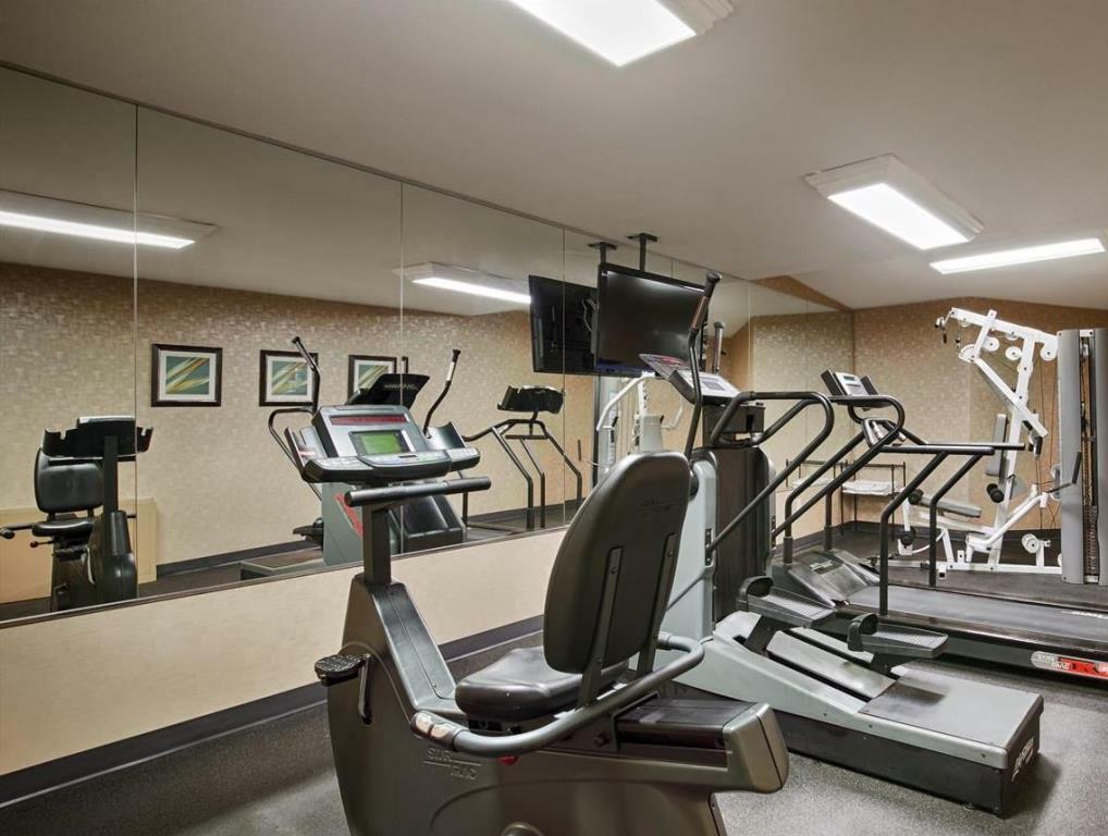 Best Western Plus Durham Hotel & Conference Centre オシャワ エクステリア 写真